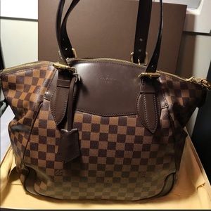 Auth. Louis Vuitton GM Damier Verona Bag— like new